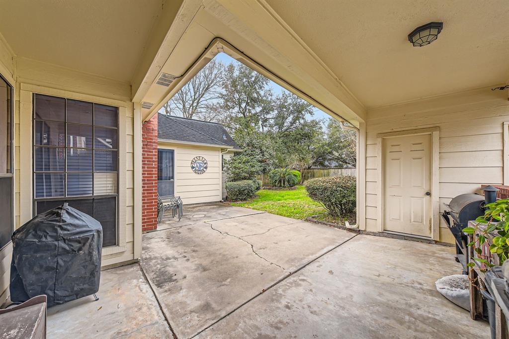 17827 Surreywest Lane, Spring, Texas image 21