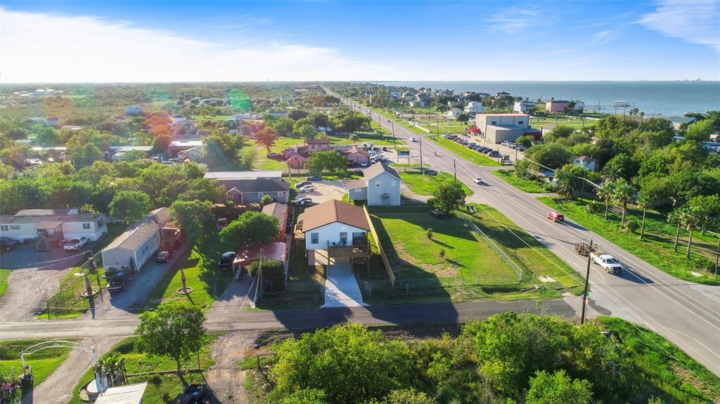 202 19th Street, San Leon, Texas image 3