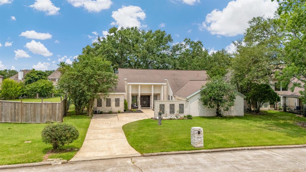 8219 Magnolia Glen Drive, Humble, Texas image 45