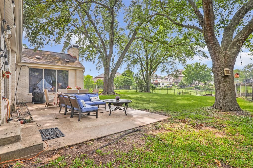 8219 Magnolia Glen Drive, Humble, Texas image 8