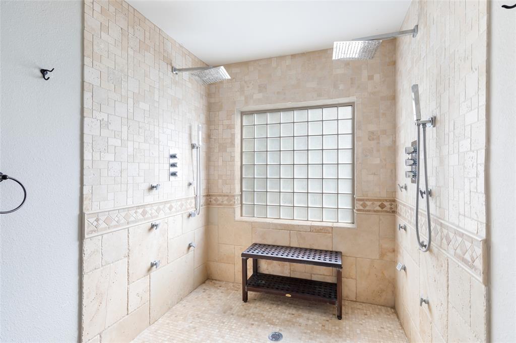 8219 Magnolia Glen Drive, Humble, Texas image 36