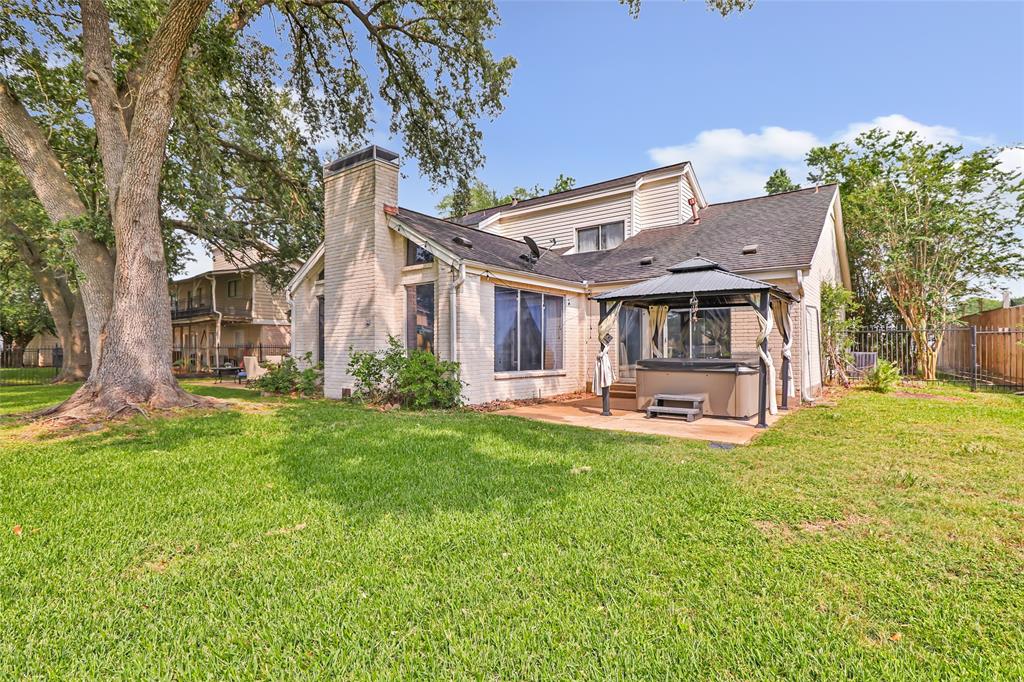 8219 Magnolia Glen Drive, Humble, Texas image 16