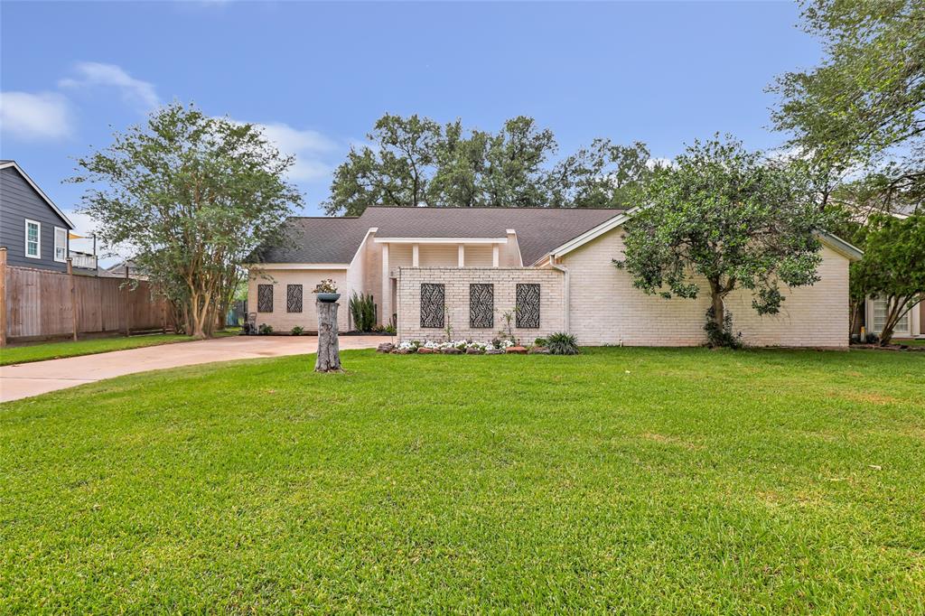 8219 Magnolia Glen Drive, Humble, Texas image 3