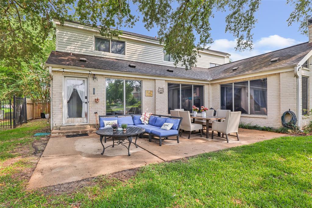 8219 Magnolia Glen Drive, Humble, Texas image 9