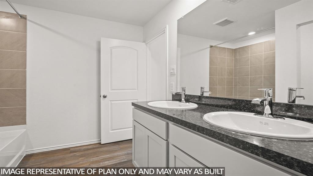 5430 Magnolia Heath Lane, Spring, Texas image 11