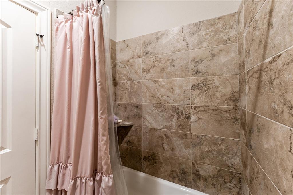 11215 Whitecap Bay Circle, Cypress, Texas image 36
