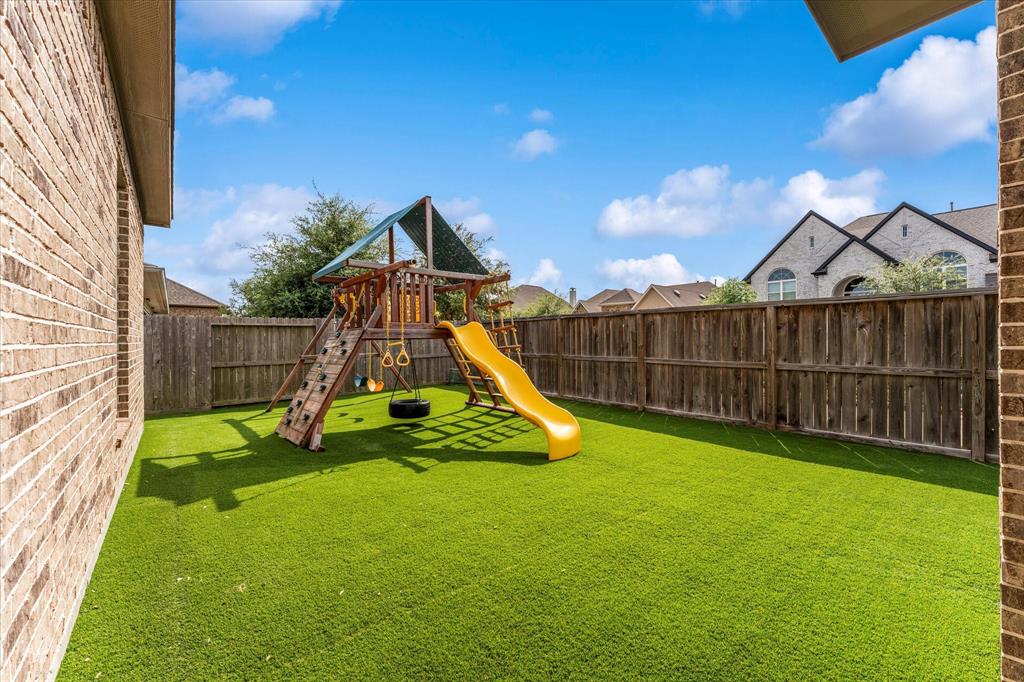 11215 Whitecap Bay Circle, Cypress, Texas image 40