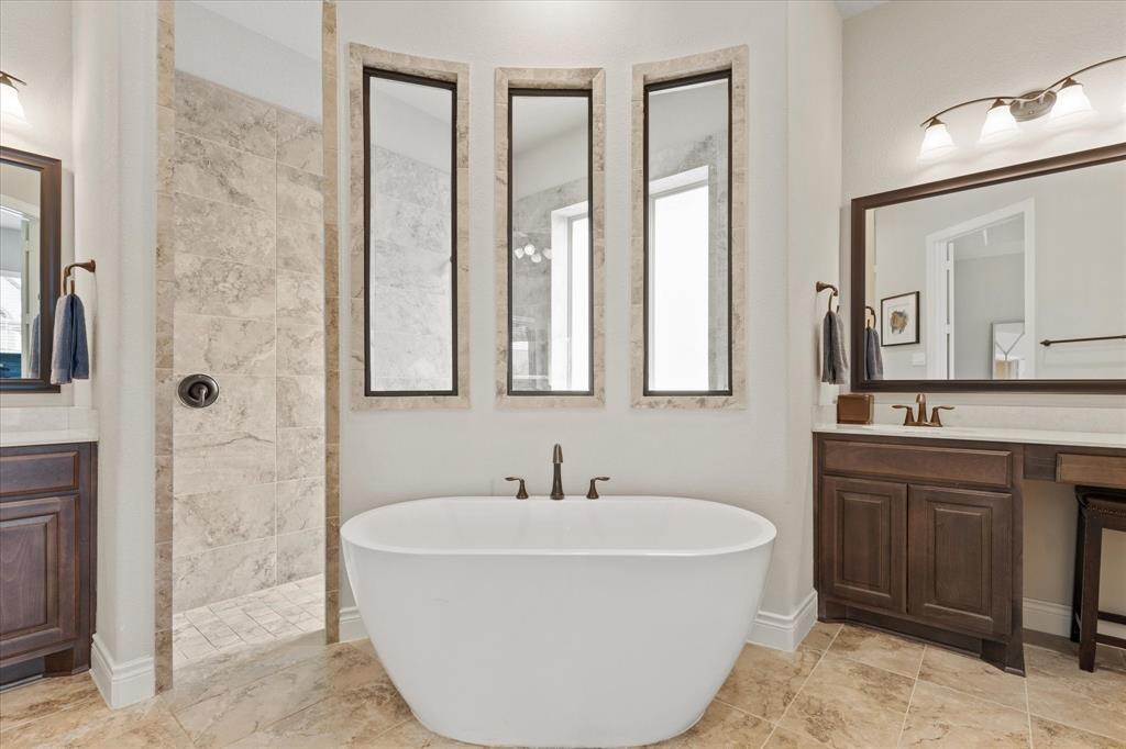11215 Whitecap Bay Circle, Cypress, Texas image 21