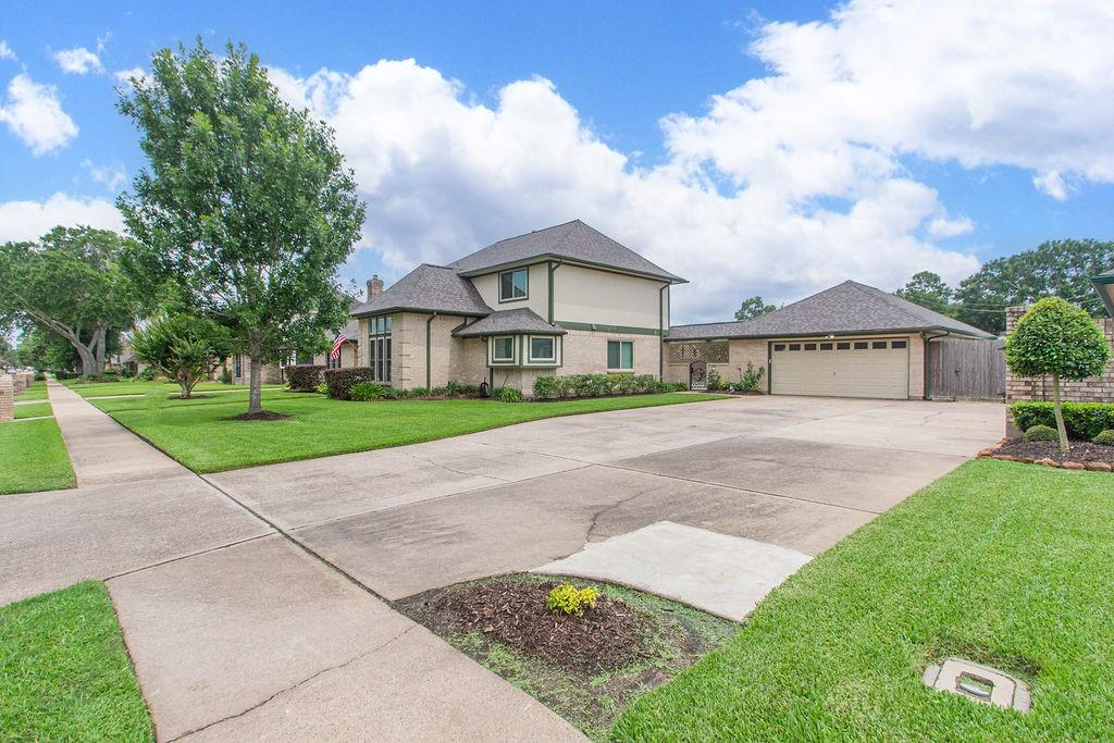 6310 Gleneagles Drive