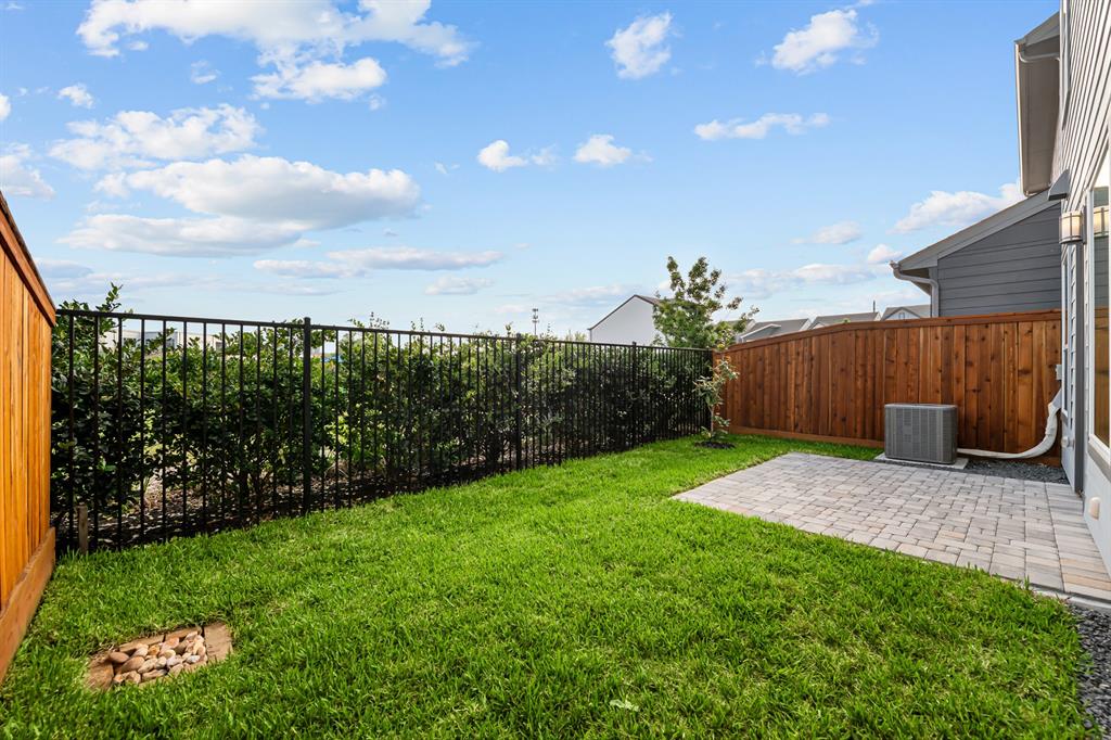 16031 Mason Run Drive, Houston, Texas image 7