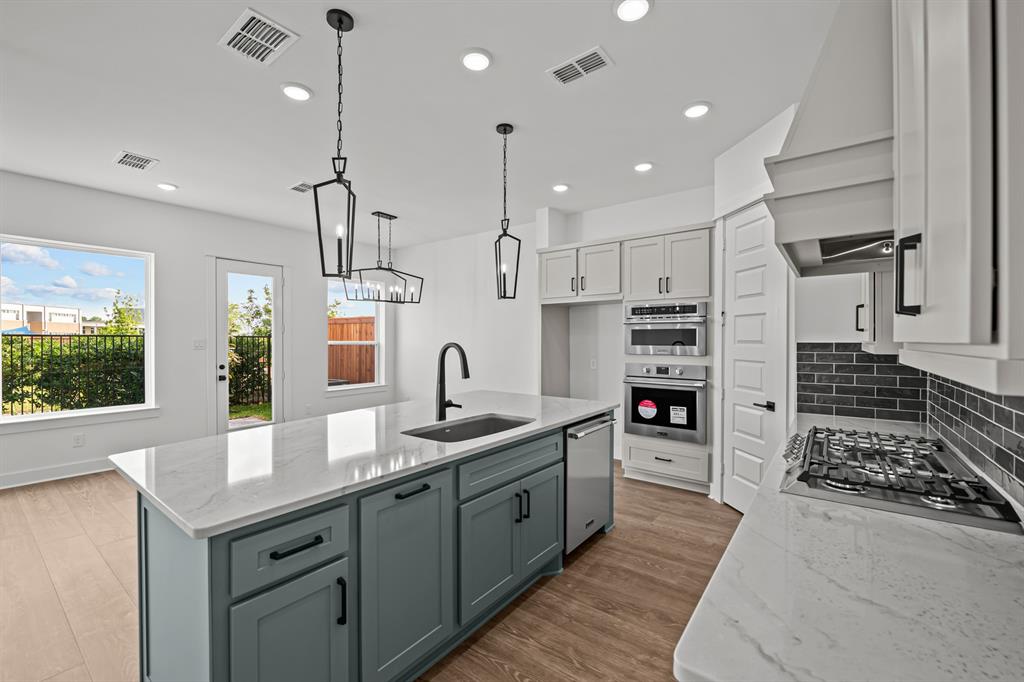 16031 Mason Run Drive, Houston, Texas image 27