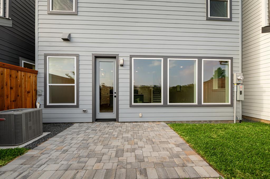 16031 Mason Run Drive, Houston, Texas image 10