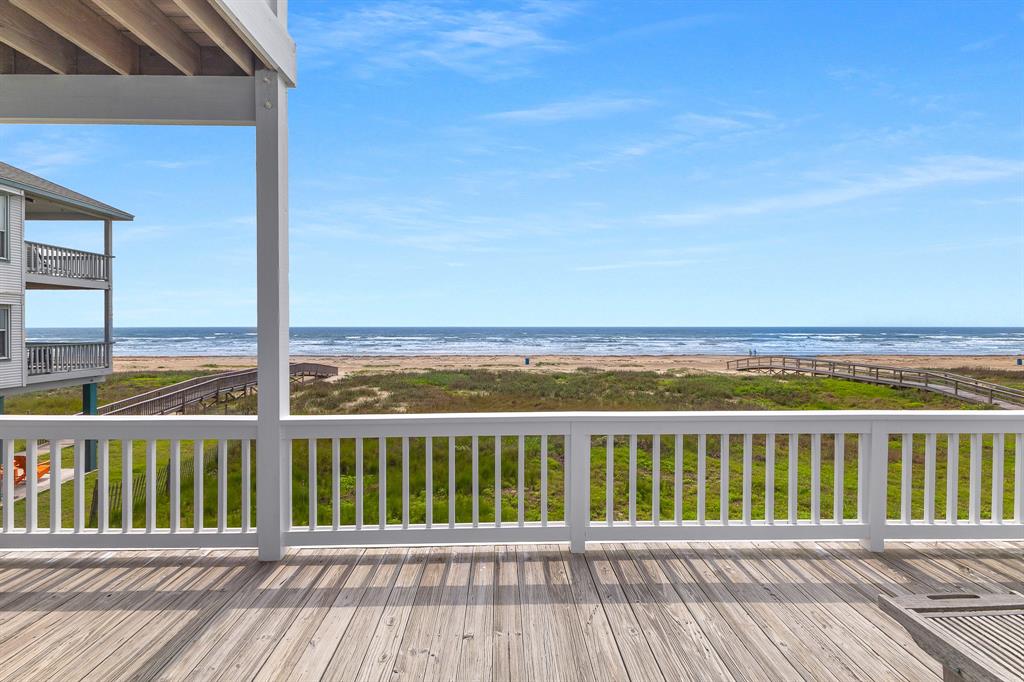 22915 Gulf Drive, Galveston, Texas image 6