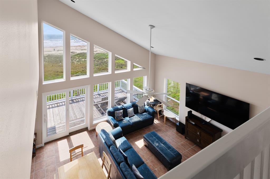 22915 Gulf Drive, Galveston, Texas image 8
