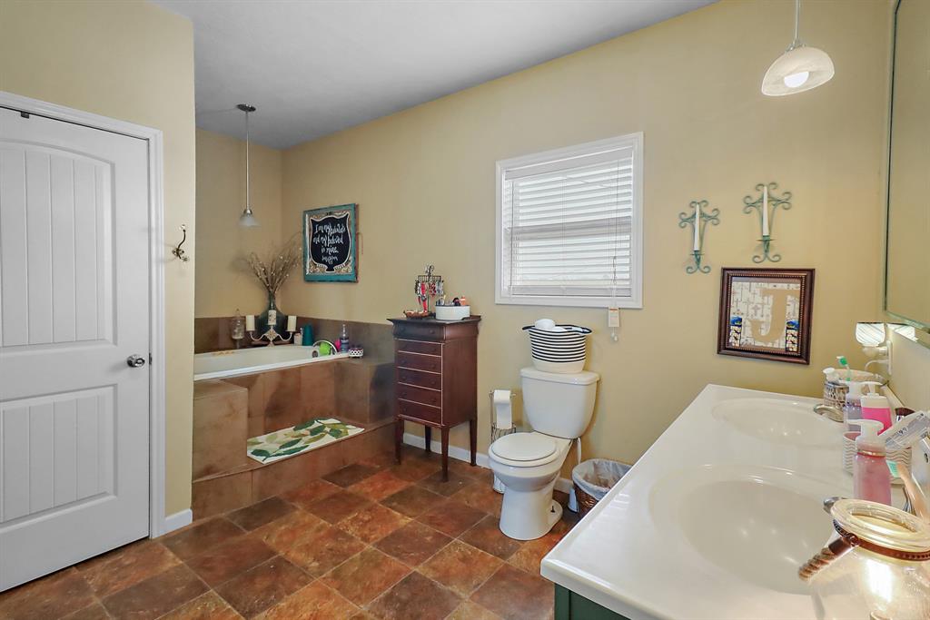 13659 Todd Road, Winnie, Texas image 15