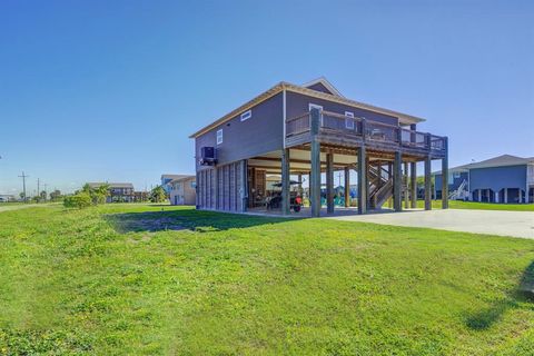 A home in Crystal Beach