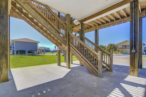 A home in Crystal Beach