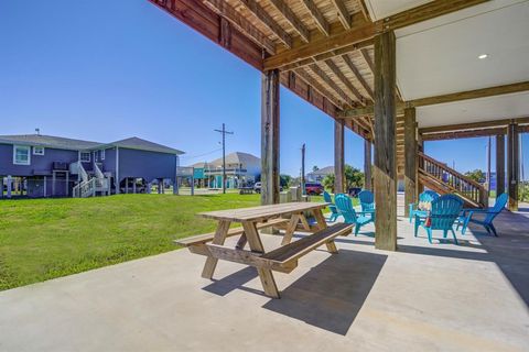 A home in Crystal Beach