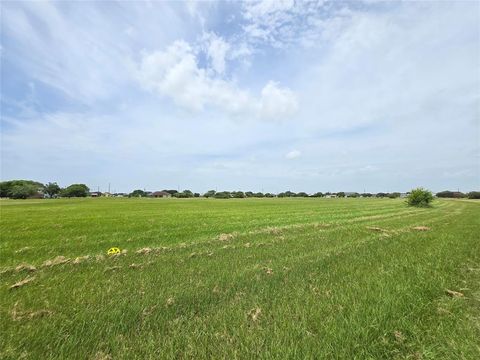 Photo of 0 Tomahawk Drive, Palacios, TX 77465 (MLS # 66087831)