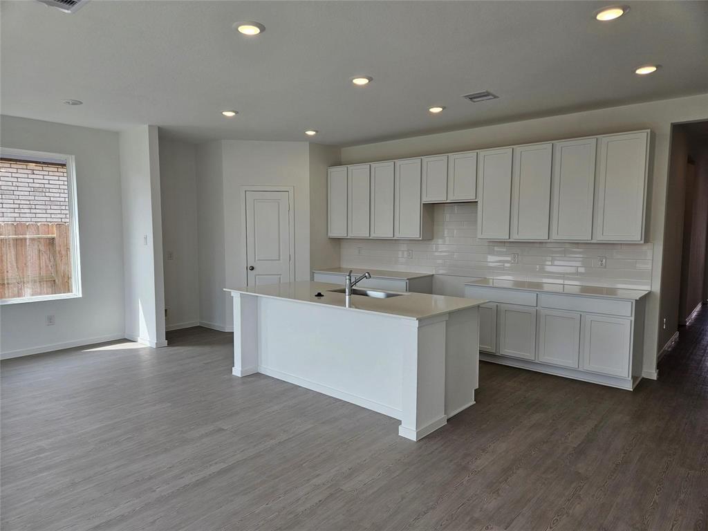 2625 Lago Costa Drive, Texas City, Texas image 4