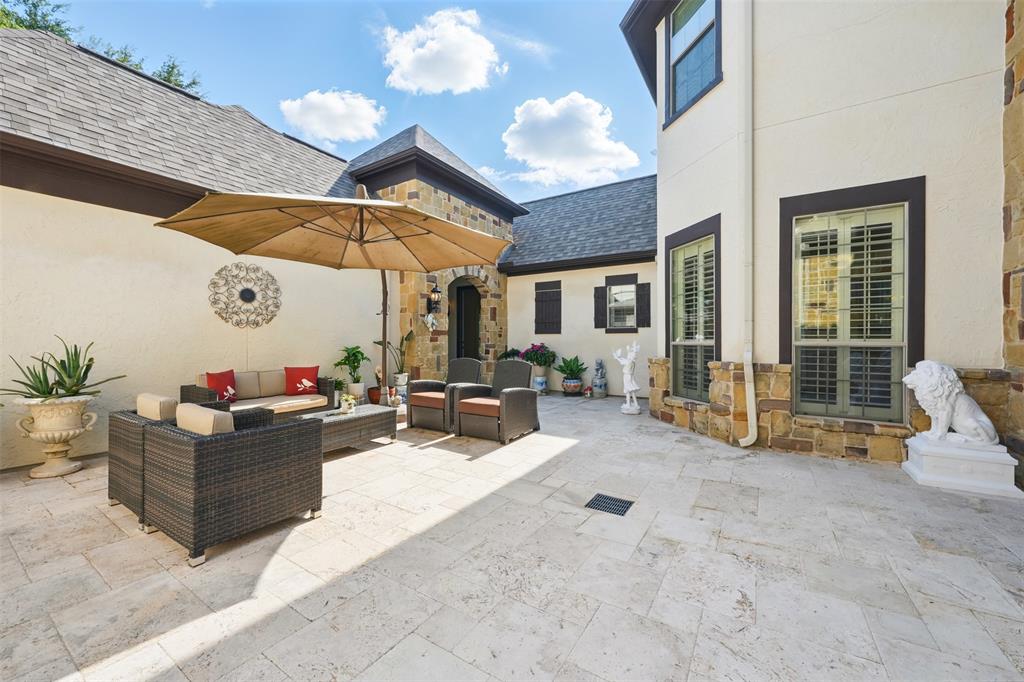 2915 Sentry Oak Way, Sugar Land, Texas image 6