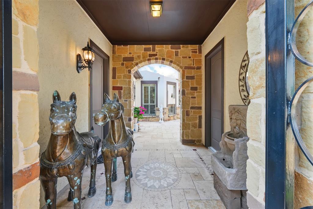 2915 Sentry Oak Way