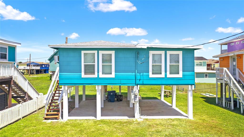 302 Ocean Avenue, Surfside Beach, Texas image 1