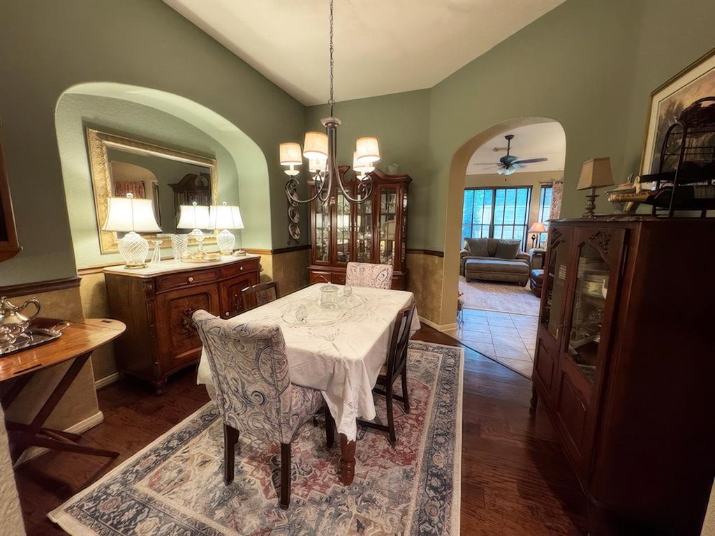 119 Douvaine Court, The Woodlands, Texas image 5
