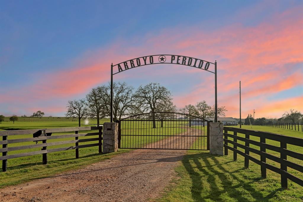 5900 Neumann Road, Round Top, Texas image 29