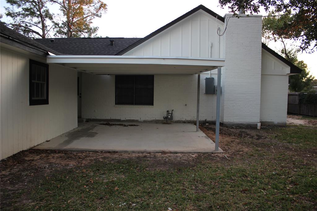 10411 Carlow Lane, La Porte, Texas image 11