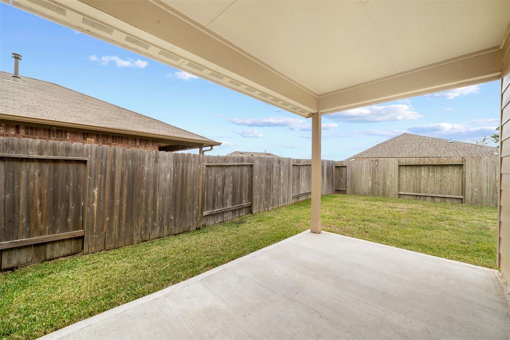 10119 Pine Trace Village Drive, Tomball, Texas image 34