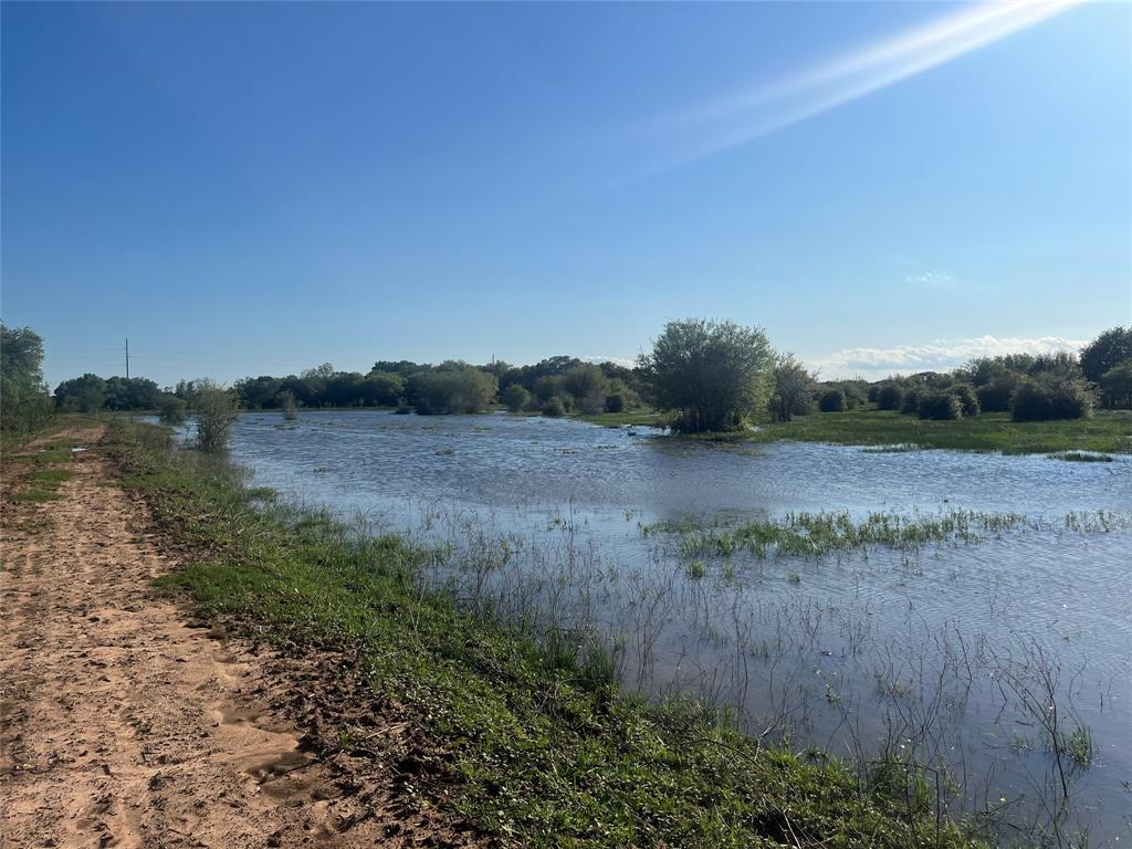 2948 County Road 106 Rd, Columbus, Texas image 23