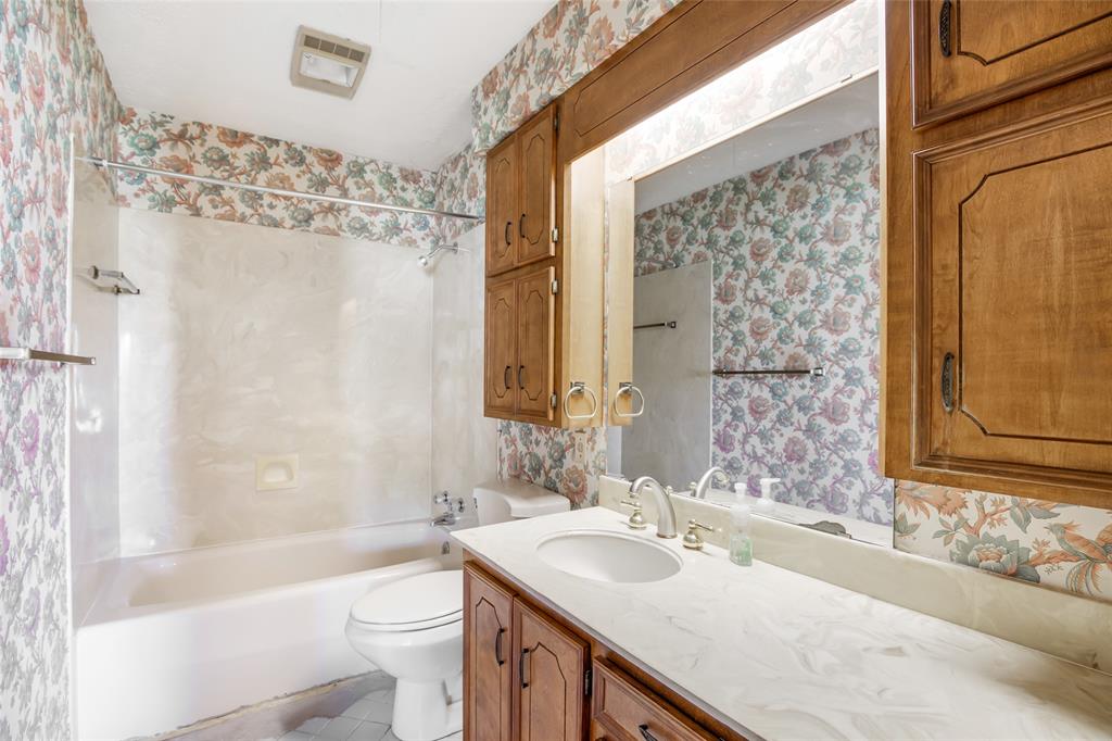 606 N Main Street, Dayton, Texas image 23
