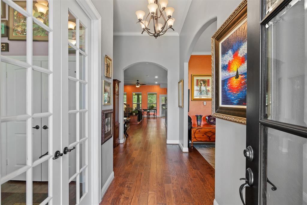18 Brookefield Circle