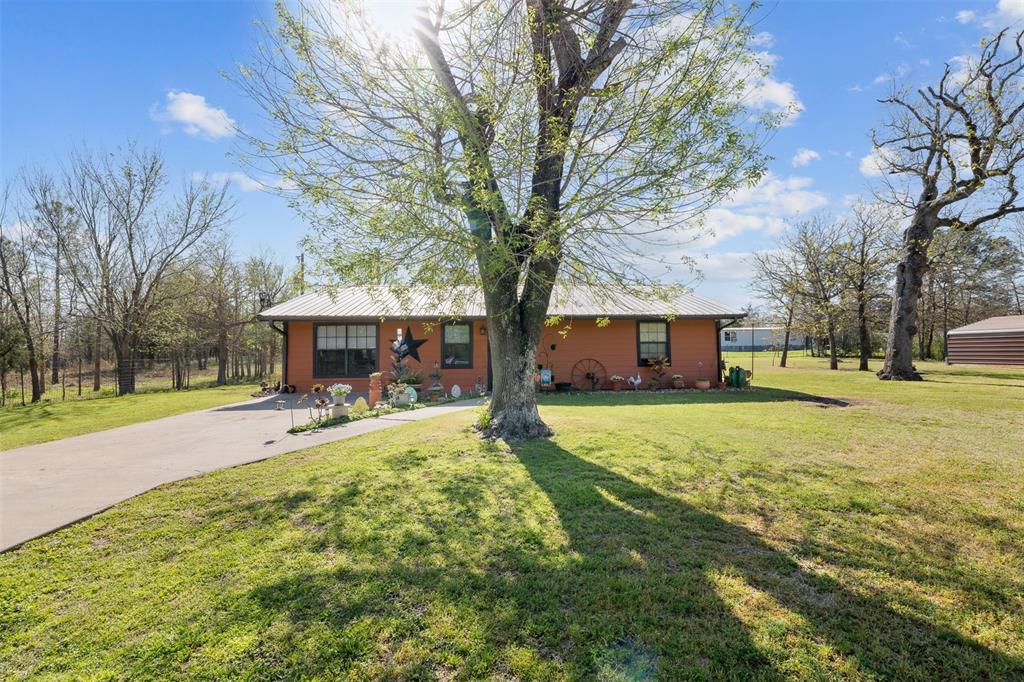 302 Dan Drive, Somerville, Texas image 2