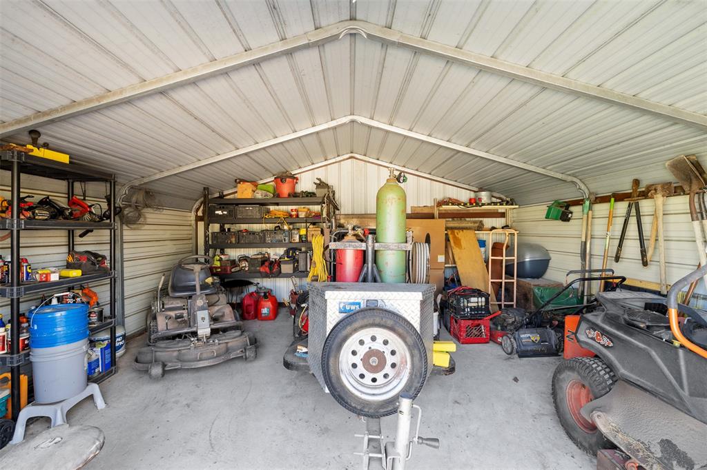 302 Dan Drive, Somerville, Texas image 14
