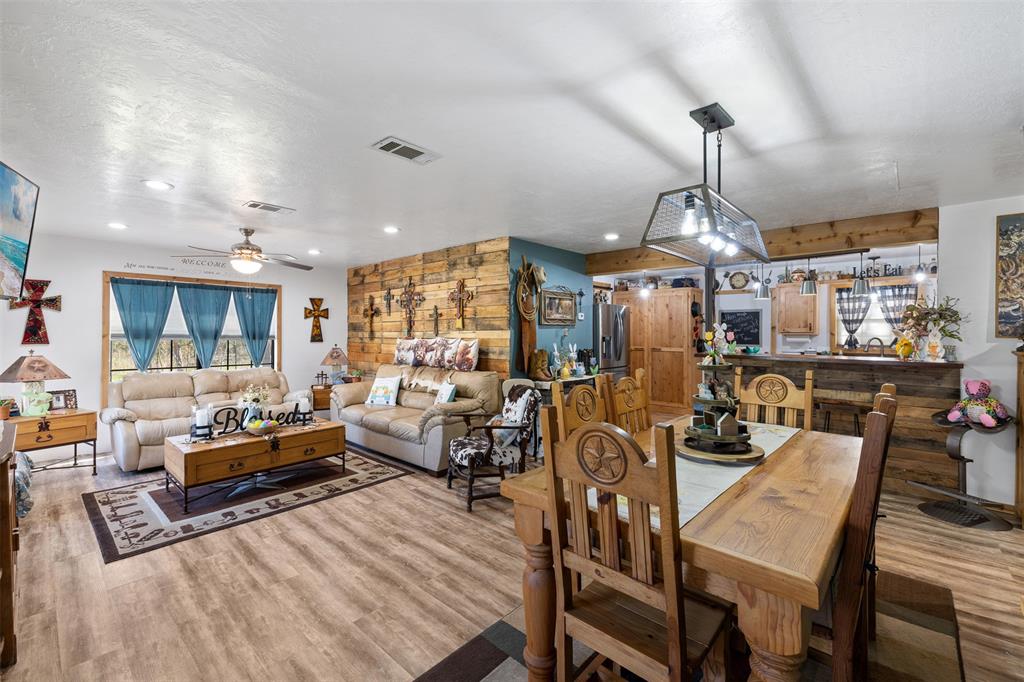 302 Dan Drive, Somerville, Texas image 3