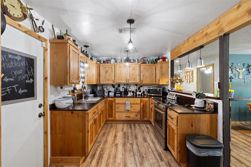 302 Dan Drive, Somerville, Texas image 7