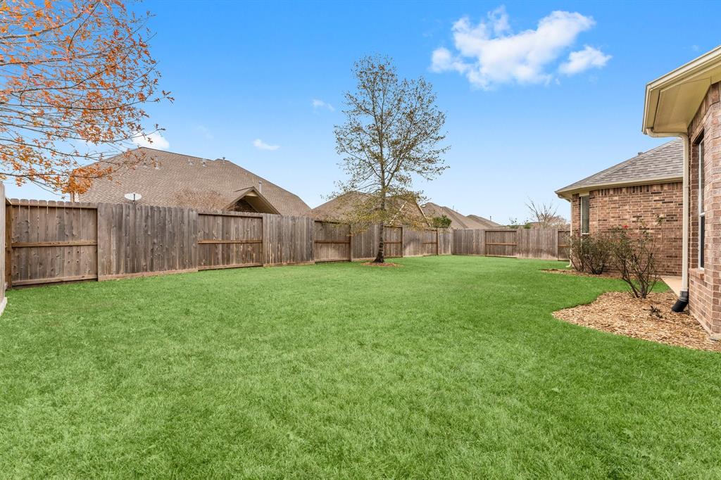 6714 Brock Meadow Drive, Spring, Texas image 39