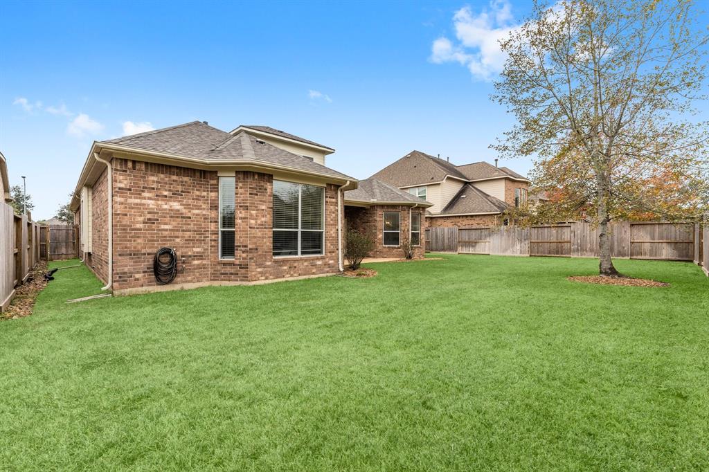 6714 Brock Meadow Drive, Spring, Texas image 38