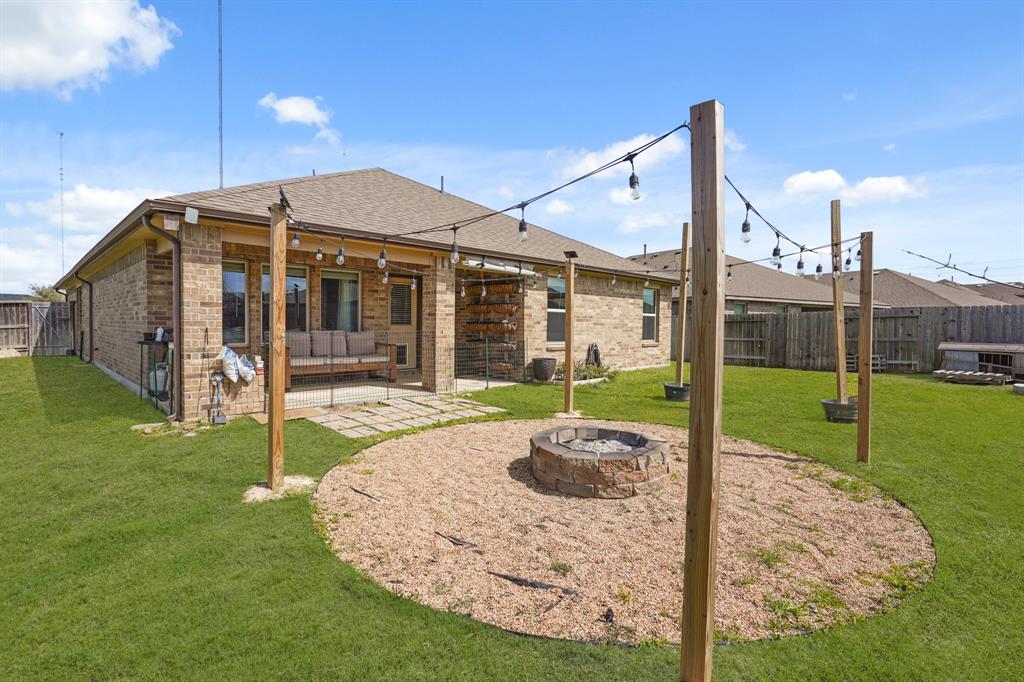 1439 Memorial Bend Boulevard, Missouri City, Texas image 40
