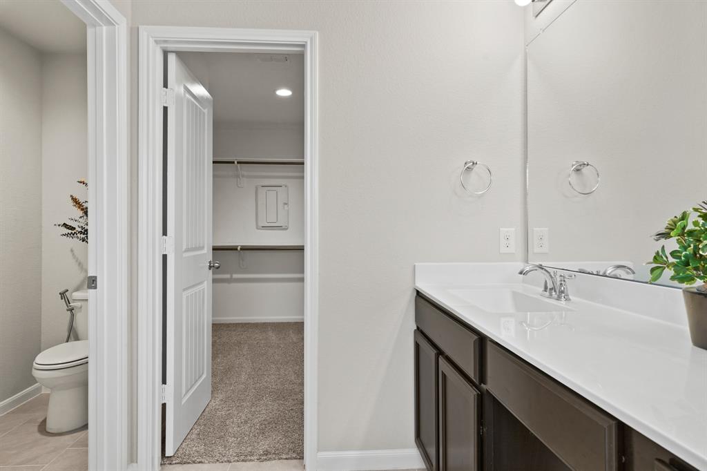 1439 Memorial Bend Boulevard, Missouri City, Texas image 29