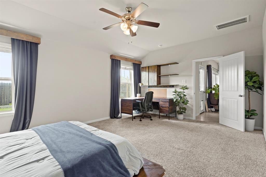 1439 Memorial Bend Boulevard, Missouri City, Texas image 22