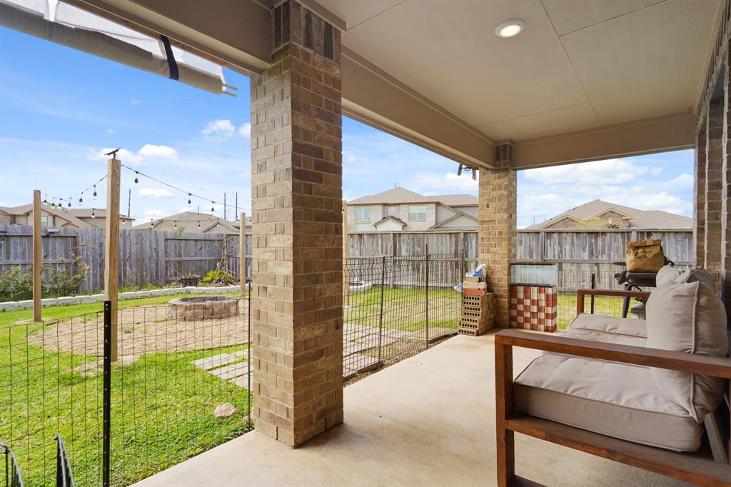 1439 Memorial Bend Boulevard, Missouri City, Texas image 37