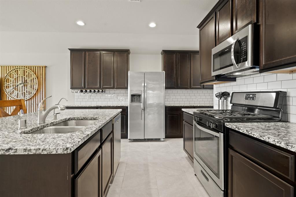 1439 Memorial Bend Boulevard, Missouri City, Texas image 14