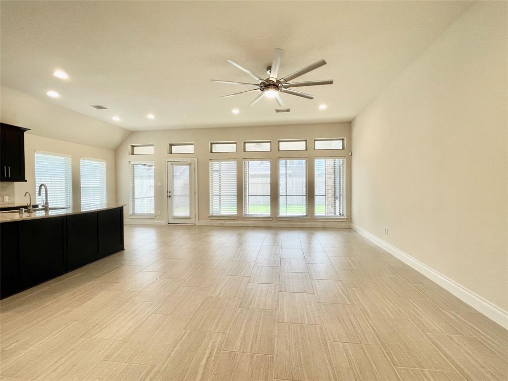 2023 Deer Valley, Missouri City, Texas image 16