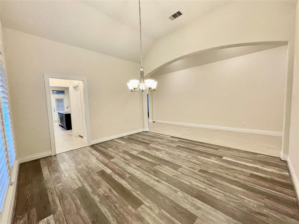 2023 Deer Valley, Missouri City, Texas image 7