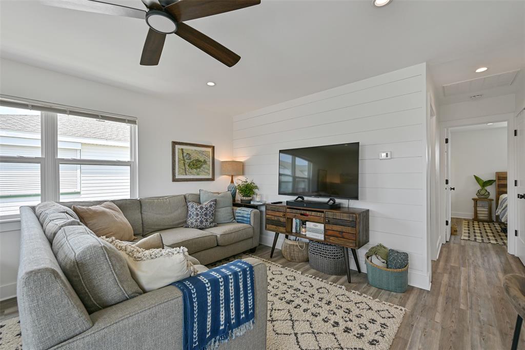 16716 Tahiti Way, Galveston, Texas image 21