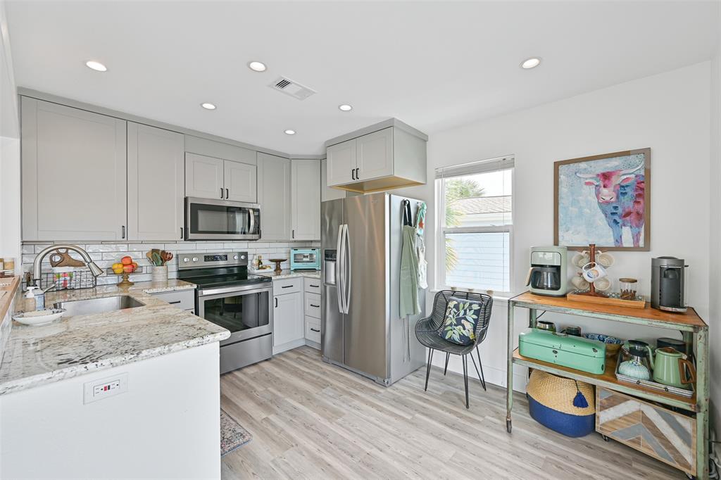 16716 Tahiti Way, Galveston, Texas image 27