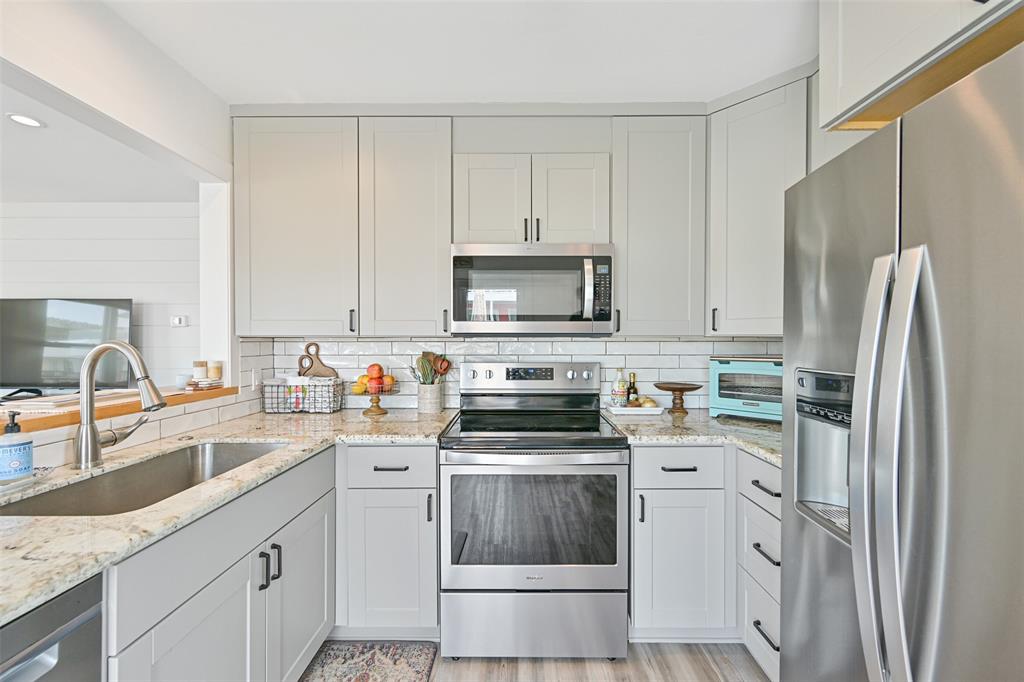 16716 Tahiti Way, Galveston, Texas image 26